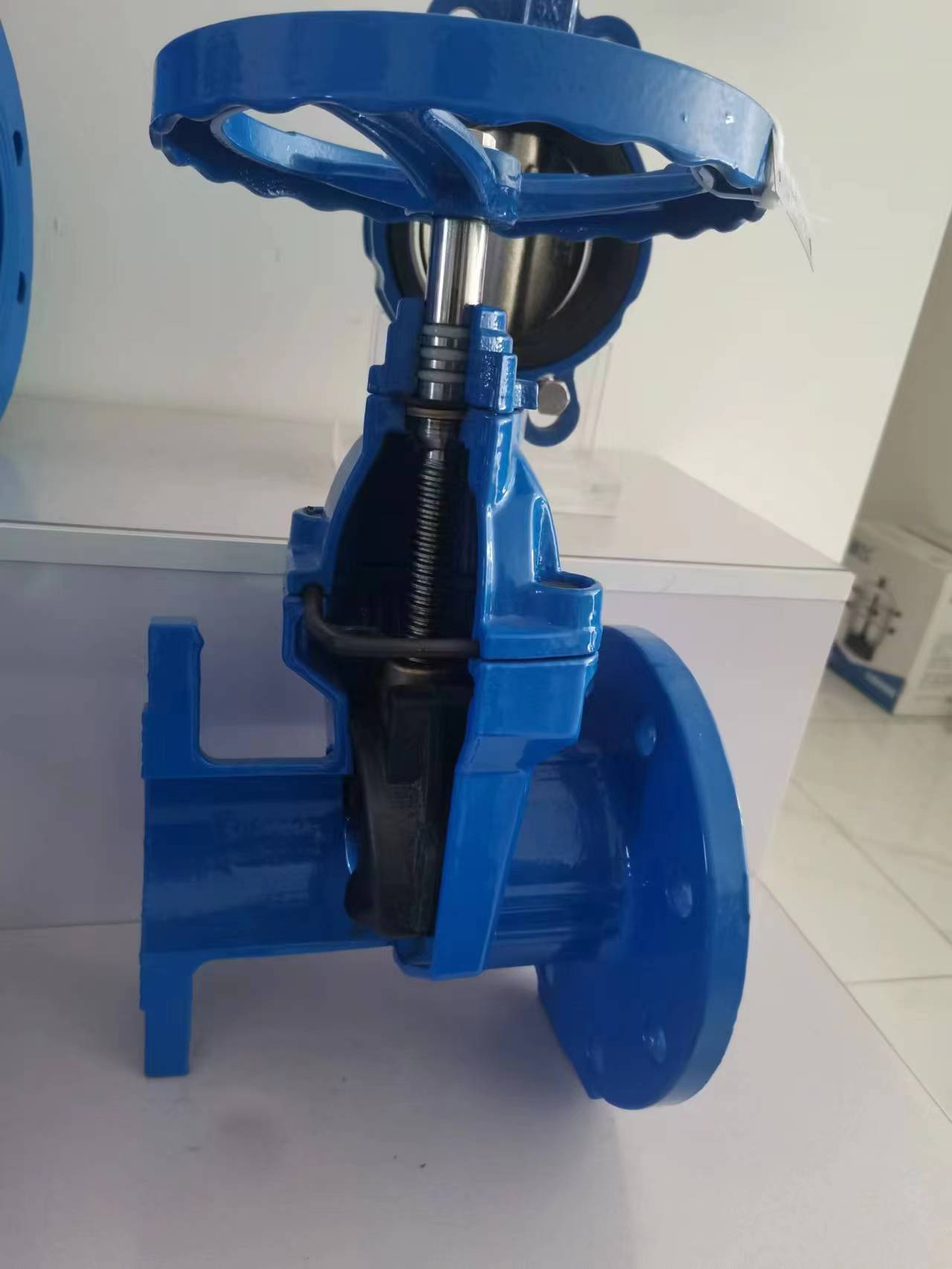 闸阀阀杆和阀杆螺母能用同一材质吗